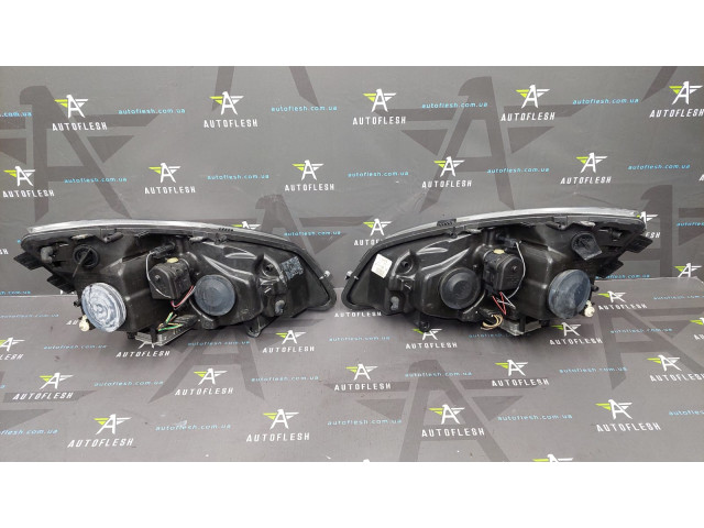 Фара левая/ правая в сборе 7701064142, 7701207830 Renault Scenic 2 Фара левая/ правая в сборе 7701064142, 7701207830 Renault Scenic 2